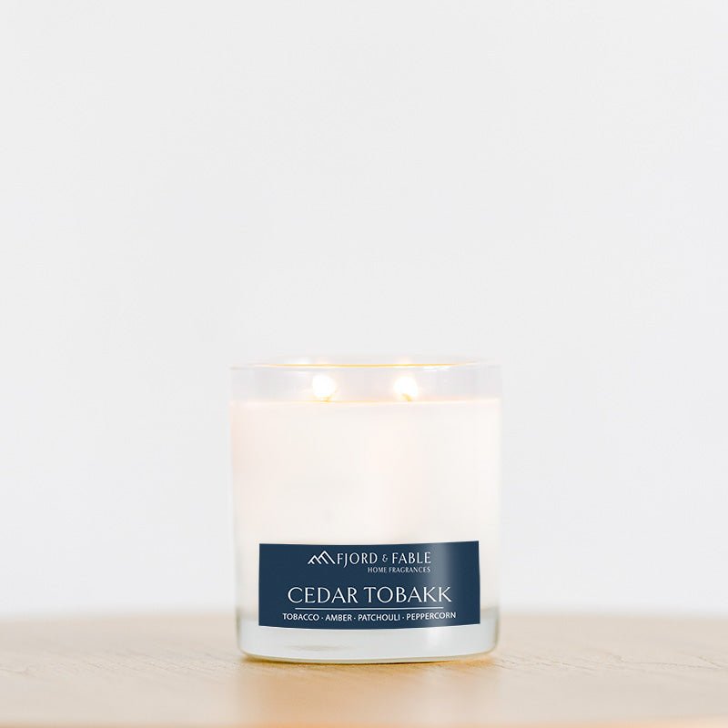 Cedar Tobakk Candle - FJORD AND FABLE